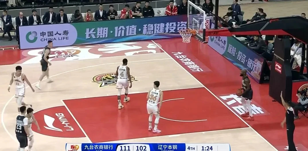 关于赛后辽宁本钢调整名单以备CBA季后赛，更衣室发声环节打磨，更衣室稳定，轮换策略成焦点的信息