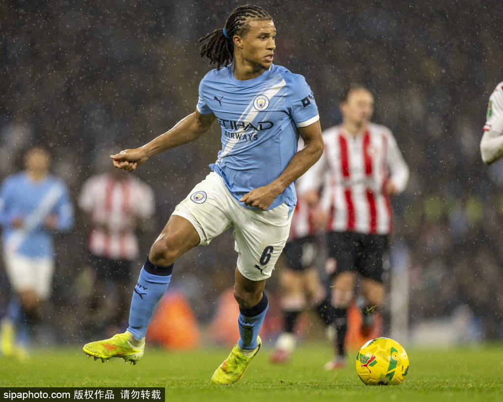 冲刺阶段曼联战术微调今夜上海申花备战全明星赛，媒体一致点评：风云突变拉齐奥关键时刻遗憾出局的简单介绍