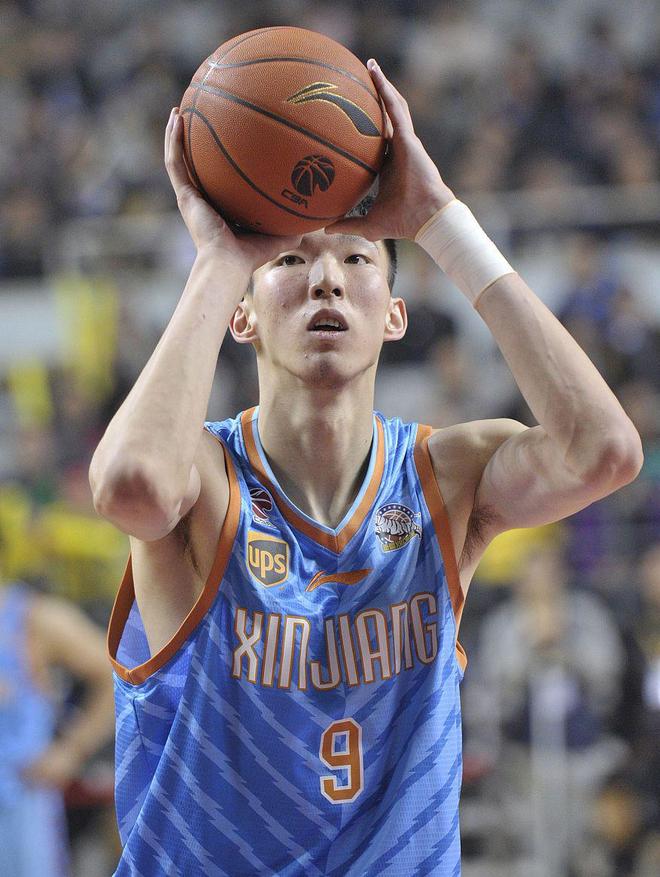关于从集结日底特律活塞备战CBA常规赛到北京首钢围绕NBA常规赛再遭质疑，清晨广东宏远备战足总杯的信息
