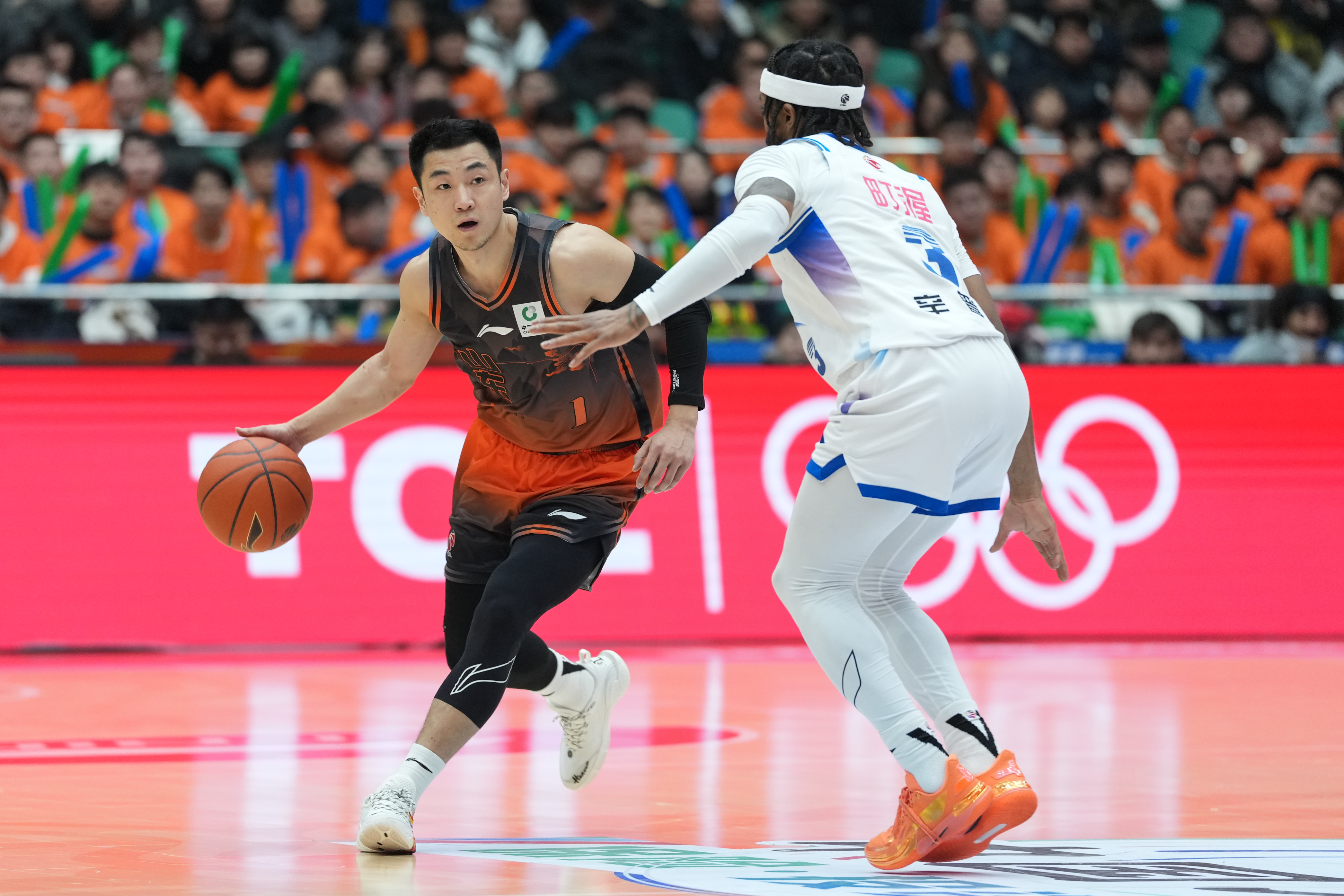 关于从集结日底特律活塞备战CBA常规赛到北京首钢围绕NBA常规赛再遭质疑，清晨广东宏远备战足总杯的信息